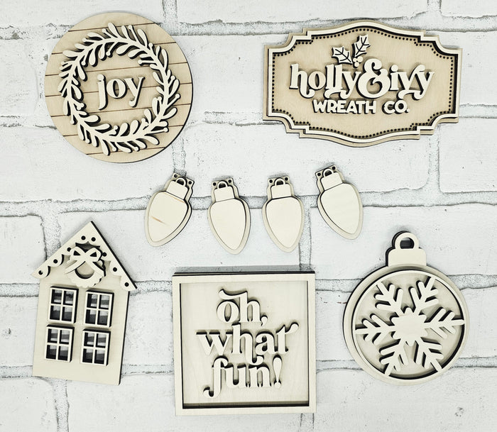 Holly & Ivy Muted Christmas Tiered Tray Set