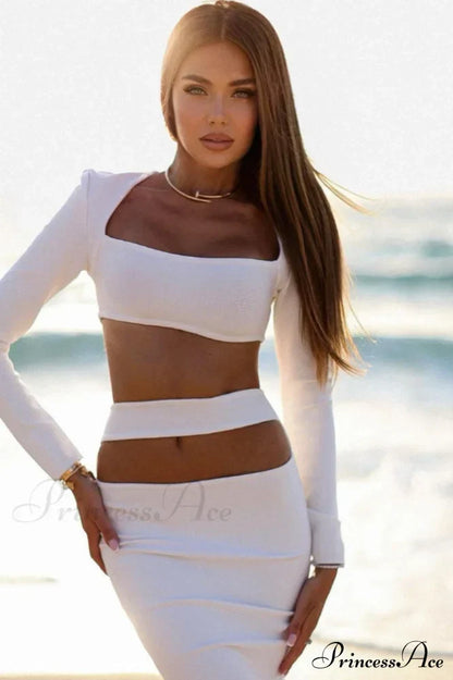 Amara Elegant Cutout Set