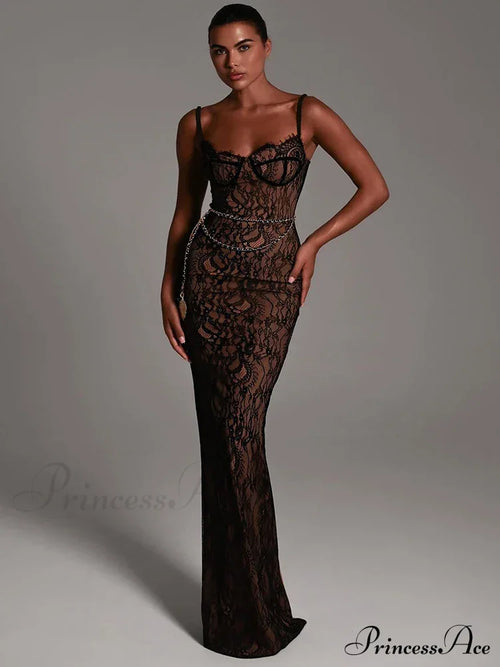 Avril Elegant Maxi Dress S / Black