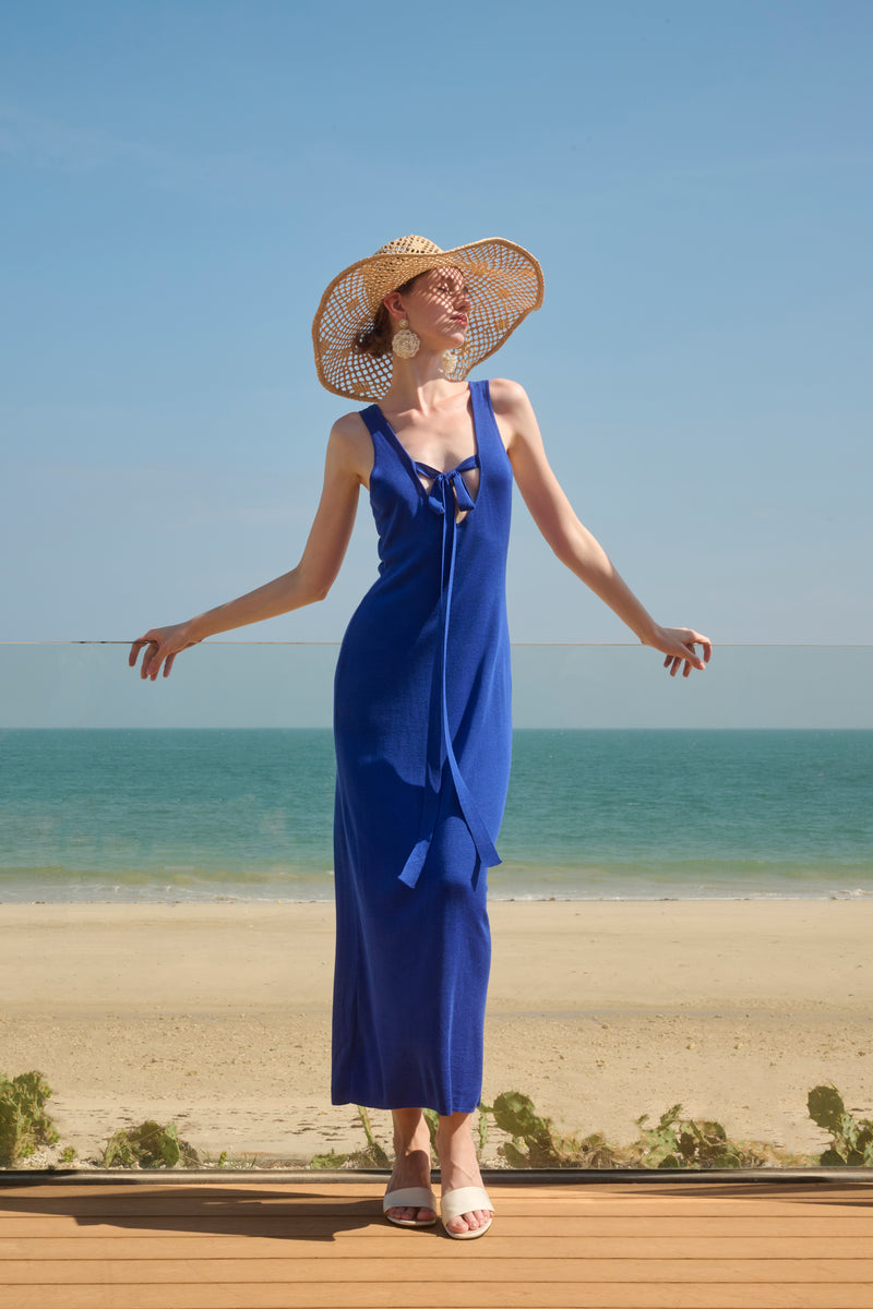 Back-front reversible dress