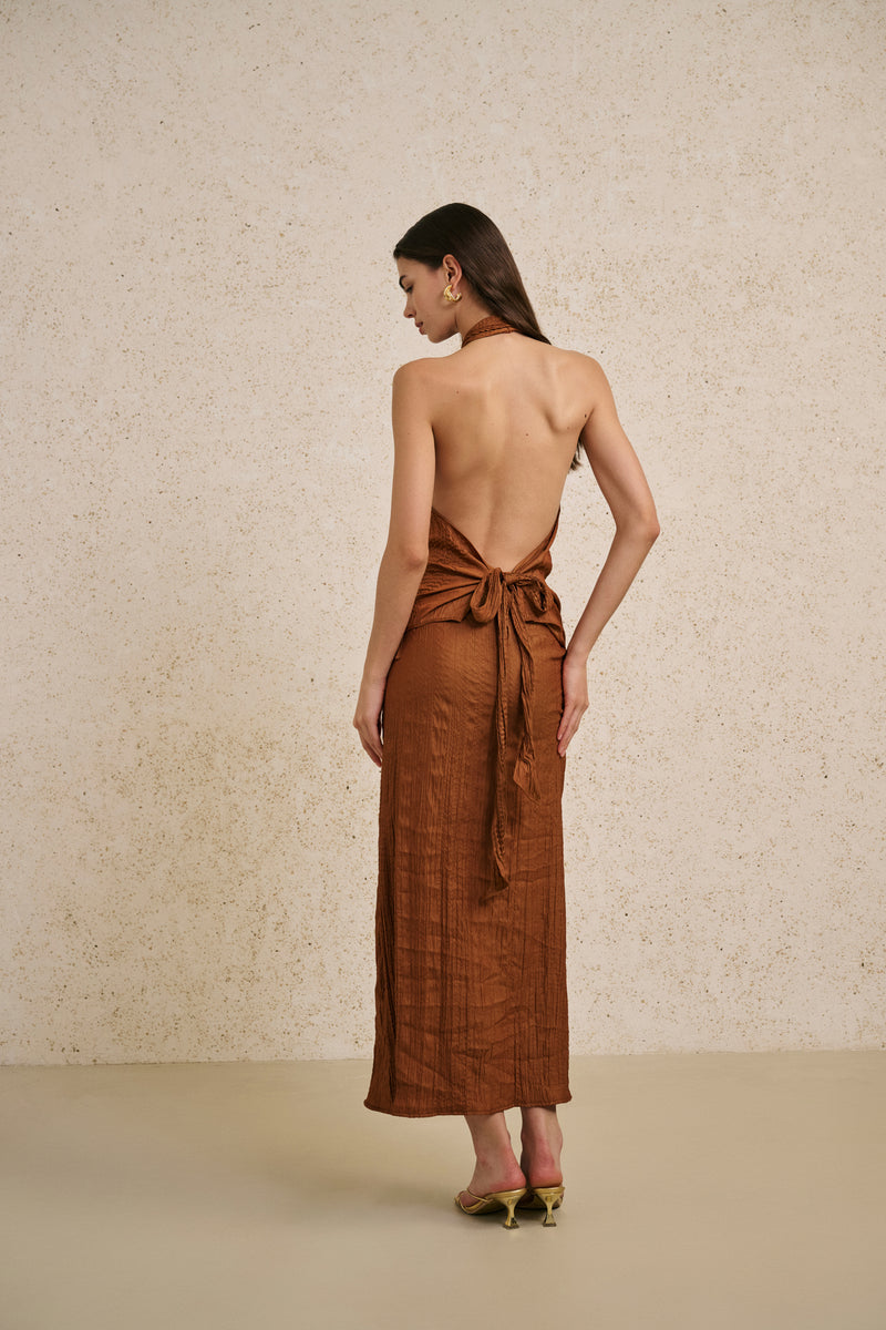 Backless halterneck set