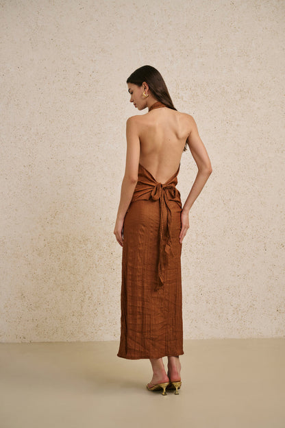 Backless halterneck set