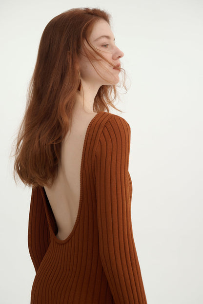 Backless ruffle dress