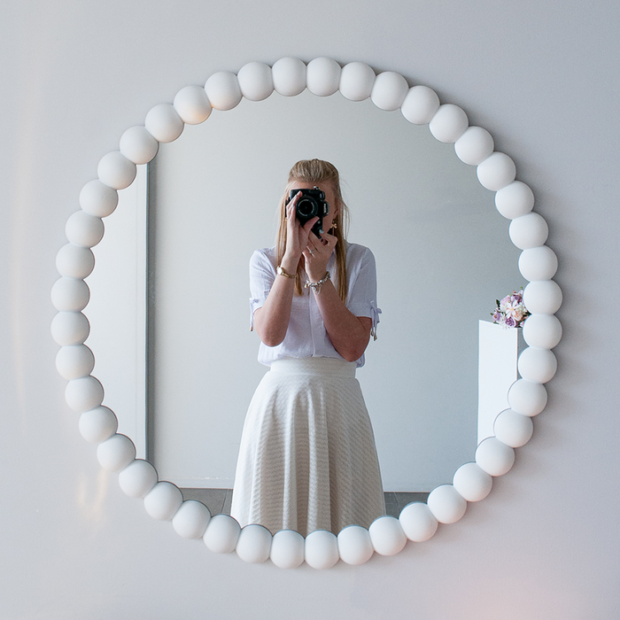 Bobbin Mirror - Round - White