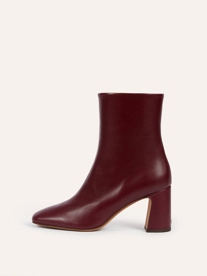 CLAUDIA burgundy leather ankle boots, front view by Rouje