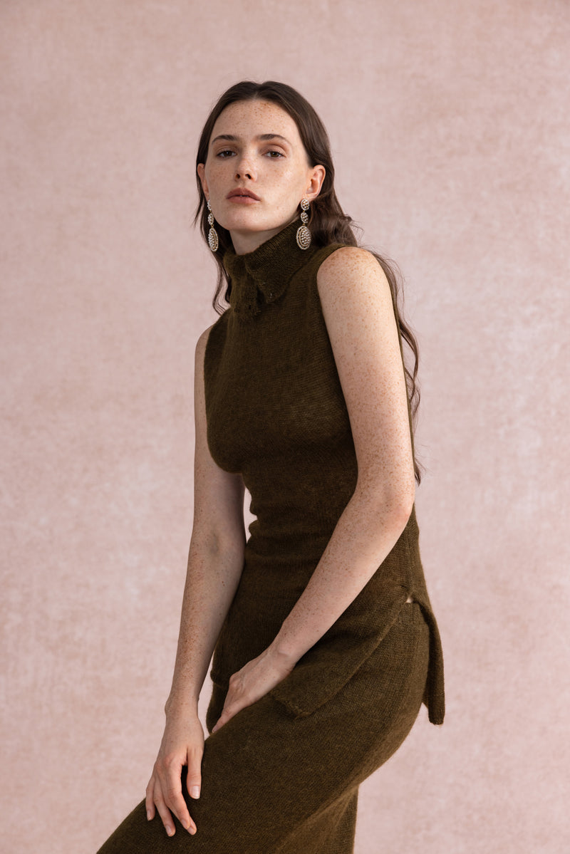 Buttoned turtleneck set