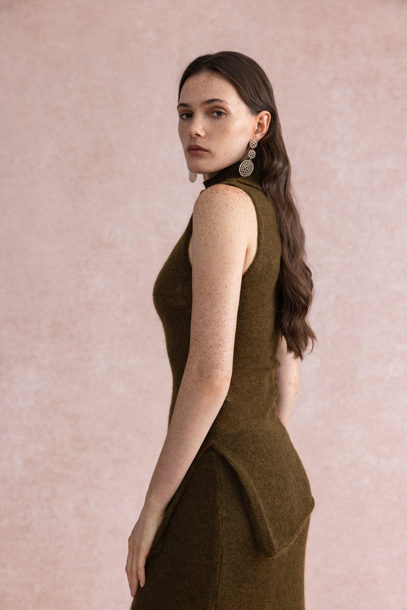 Buttoned turtleneck set
