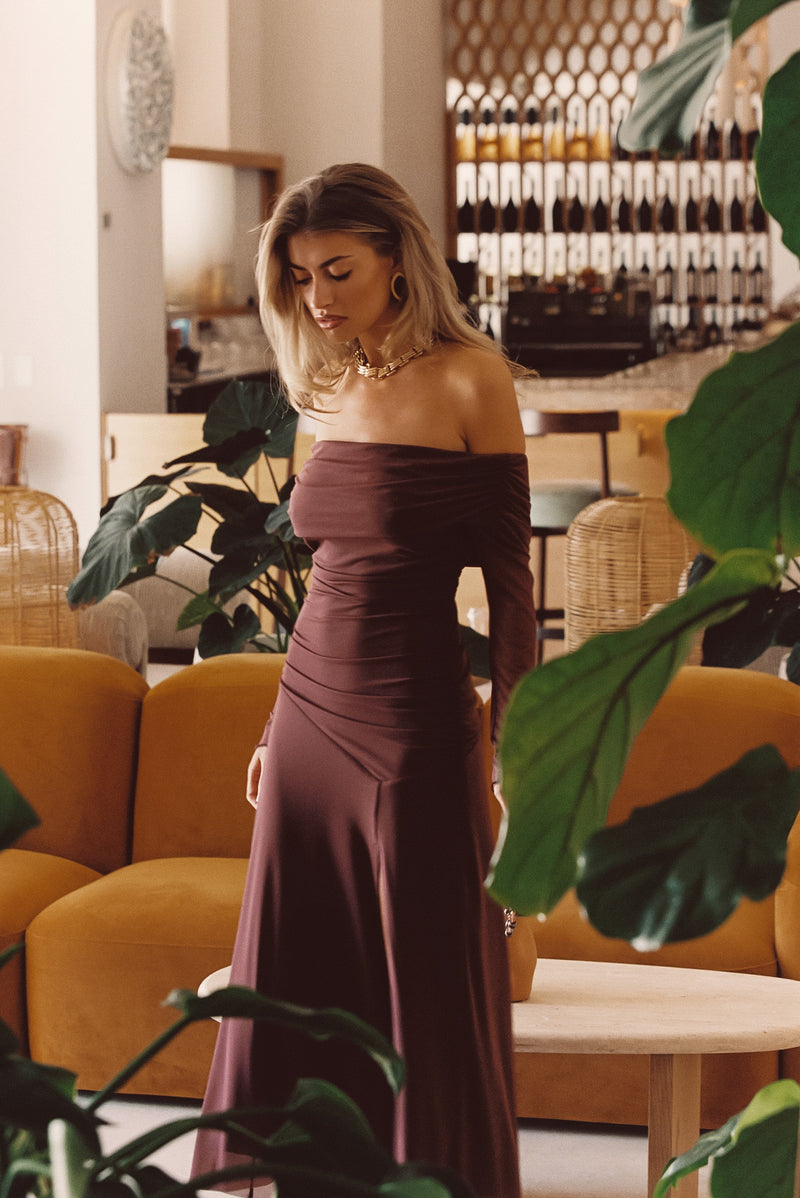 Mesh maxi dress with detailing and a flattering silhouette.