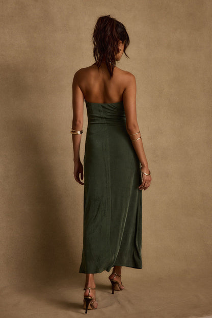 Cala Sol Emerald Maxi Dress styled in a complete look from an alternate angle.