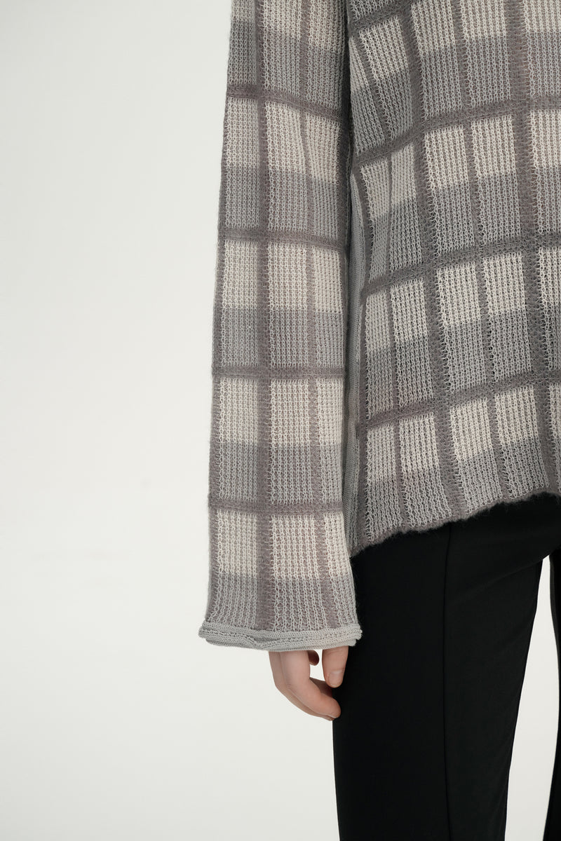 Checkered bell sleeve sweater