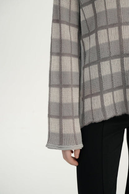 Checkered bell sleeve sweater