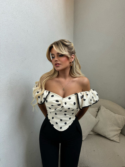 CROP ME PIKA