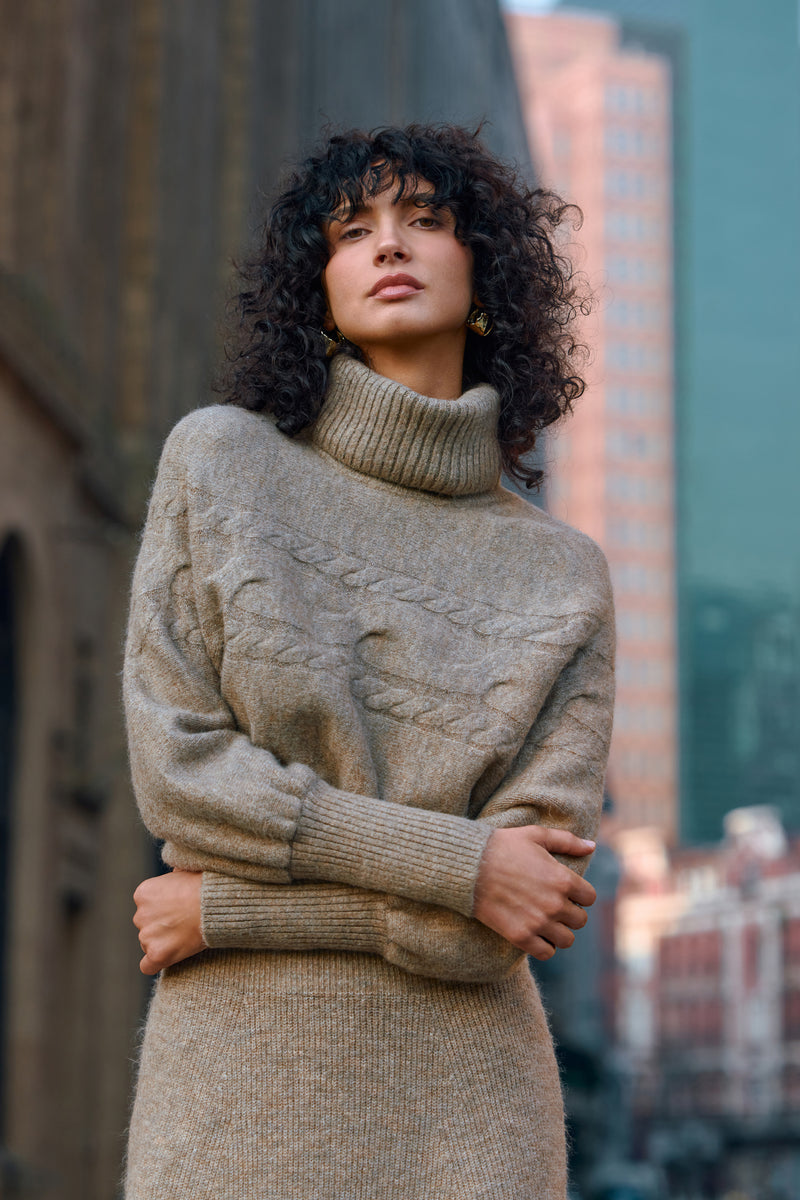 Detachable collar sweater & maxi skirt
