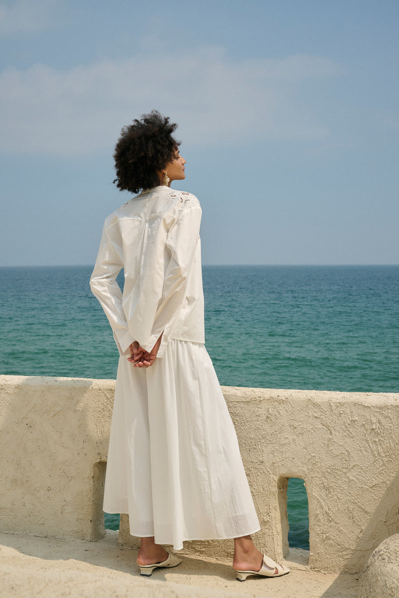 Embroidered collarless shirt