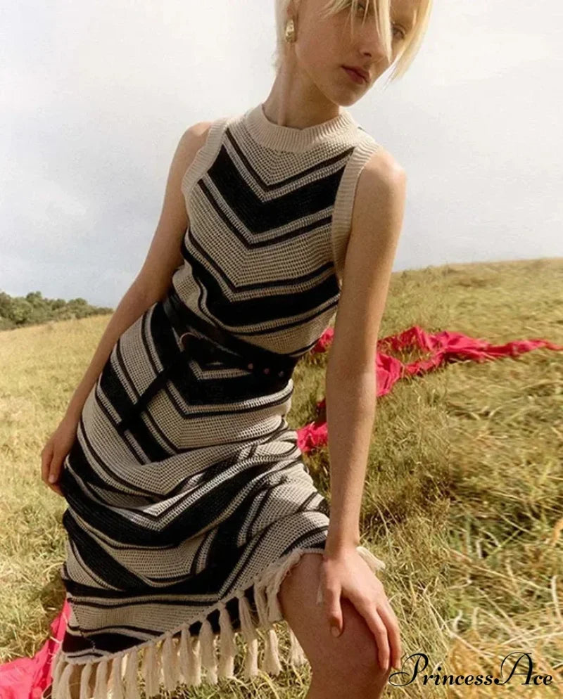 Eve Knitted Stylish Maxi Dress