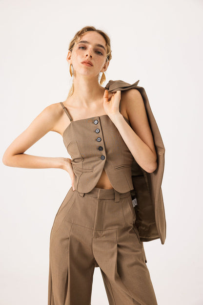 Fitted suiting vest