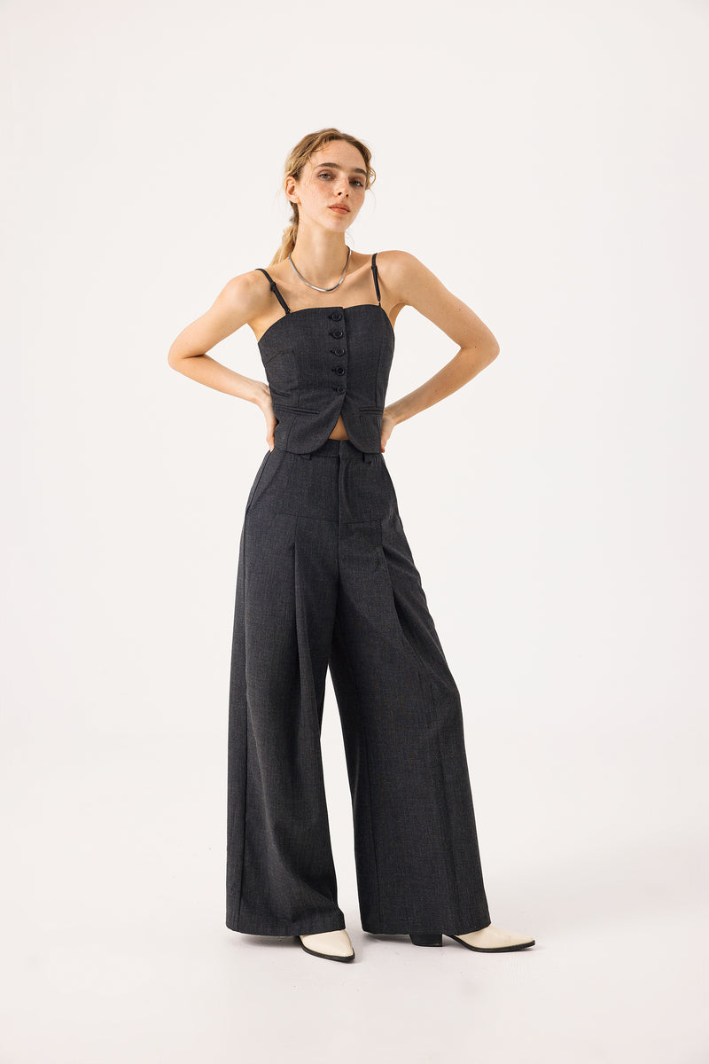 Fitted suiting vest