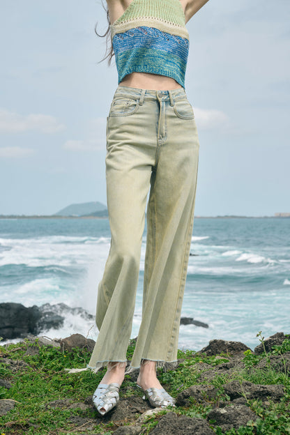 Frayed hem jeans
