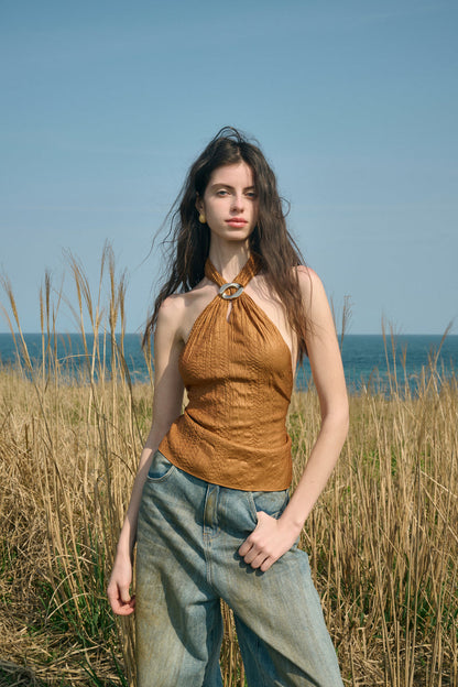 Halter-neck tie-closure top