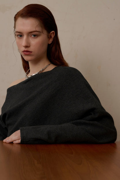 Irregular wavy necklace