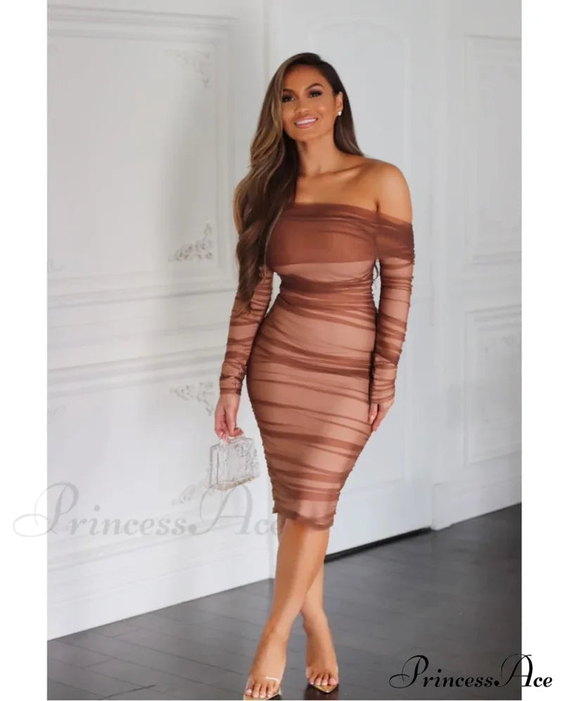 Iyana Elegant Midi Dress