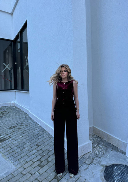 KOSTUM VELVET