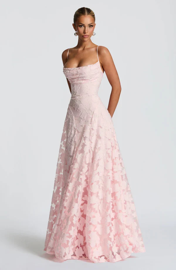 Élodie Lace Backless Maxi Dress