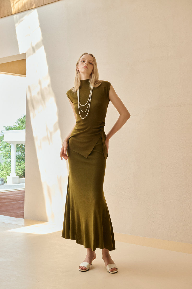 Mock neck ruched top & mermaid skirt