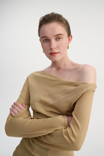 Off-shoulder asymmetrical top
