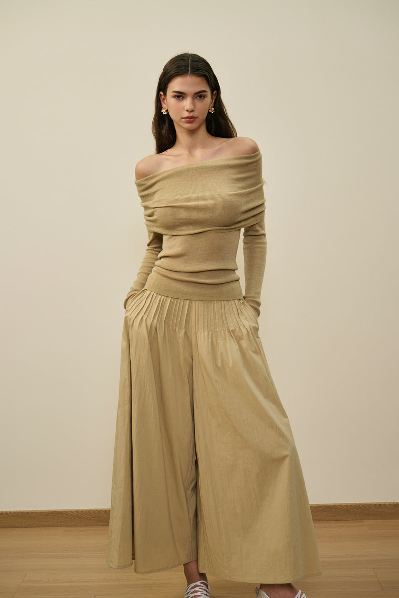 Off-shoulder lightweight knit top