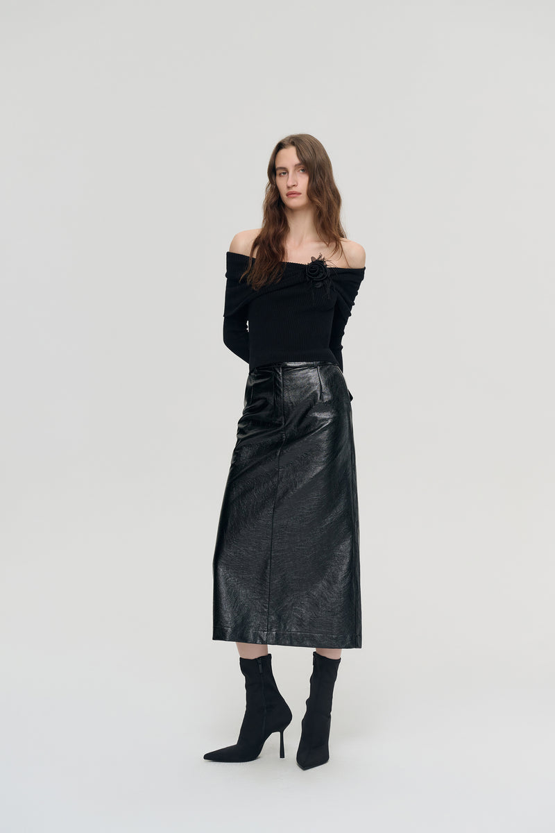 Off-shoulder ribbed knit sweater