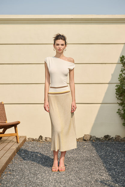 One-shoulder striped dress