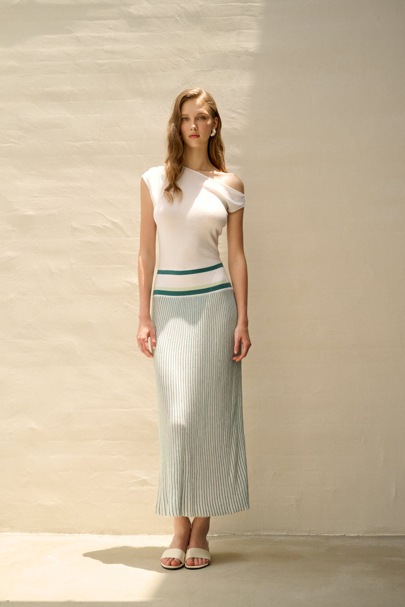 One-shoulder striped dress