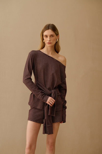 One shoulder striped set