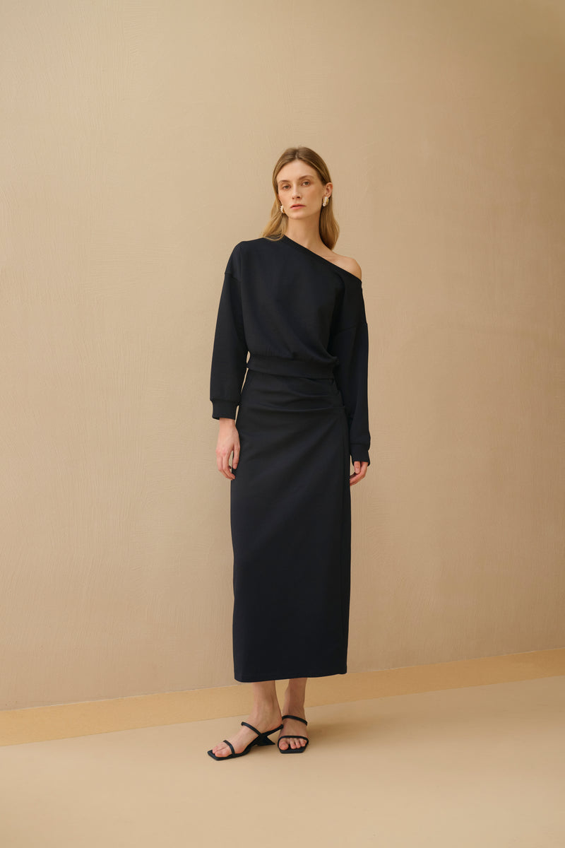 One-shoulder sweatshirt & skirt