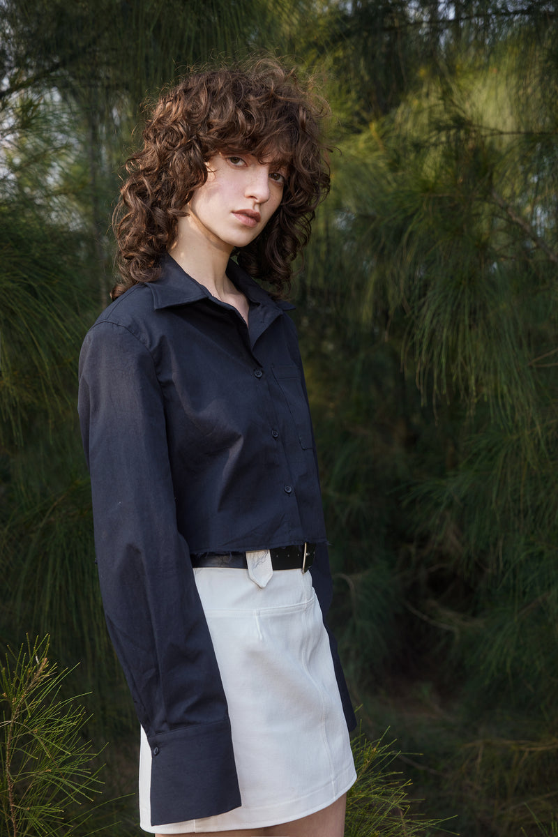 Open back cropped shirt