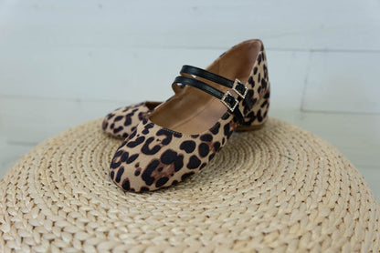 Own It Leopard Flat