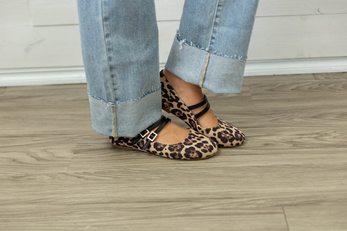 Own It Leopard Flat