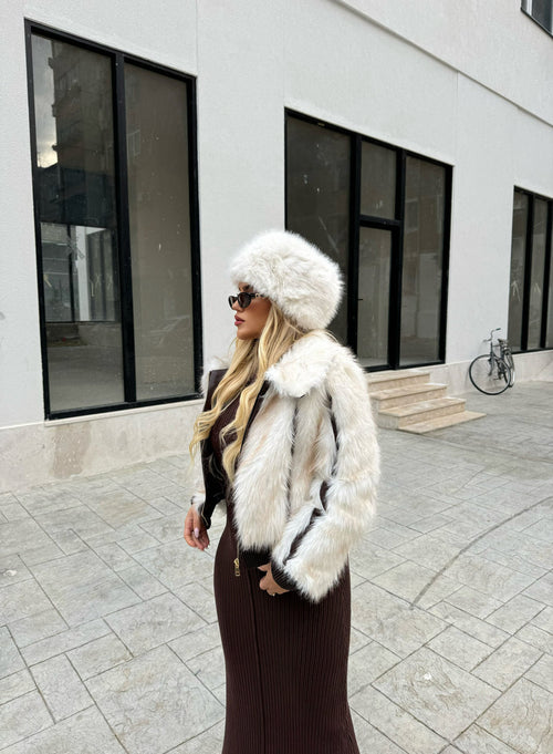 PELLUSH I SHKURTER