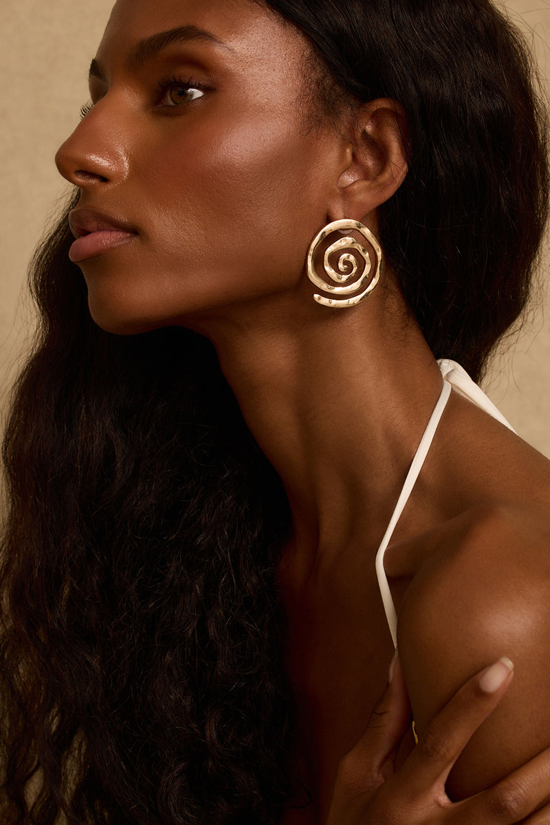 Remolino Gold Swirl Earrings