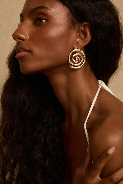 Remolino Gold Swirl Earrings