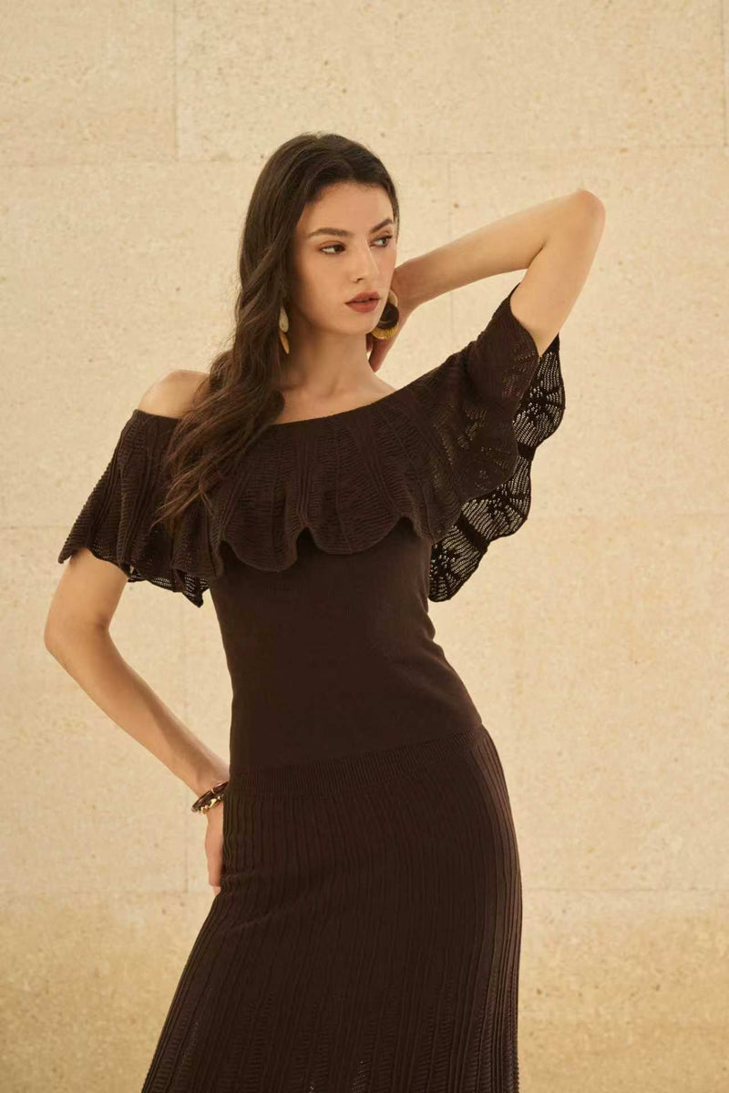 Scalloped ruffle off-shoulder knit set