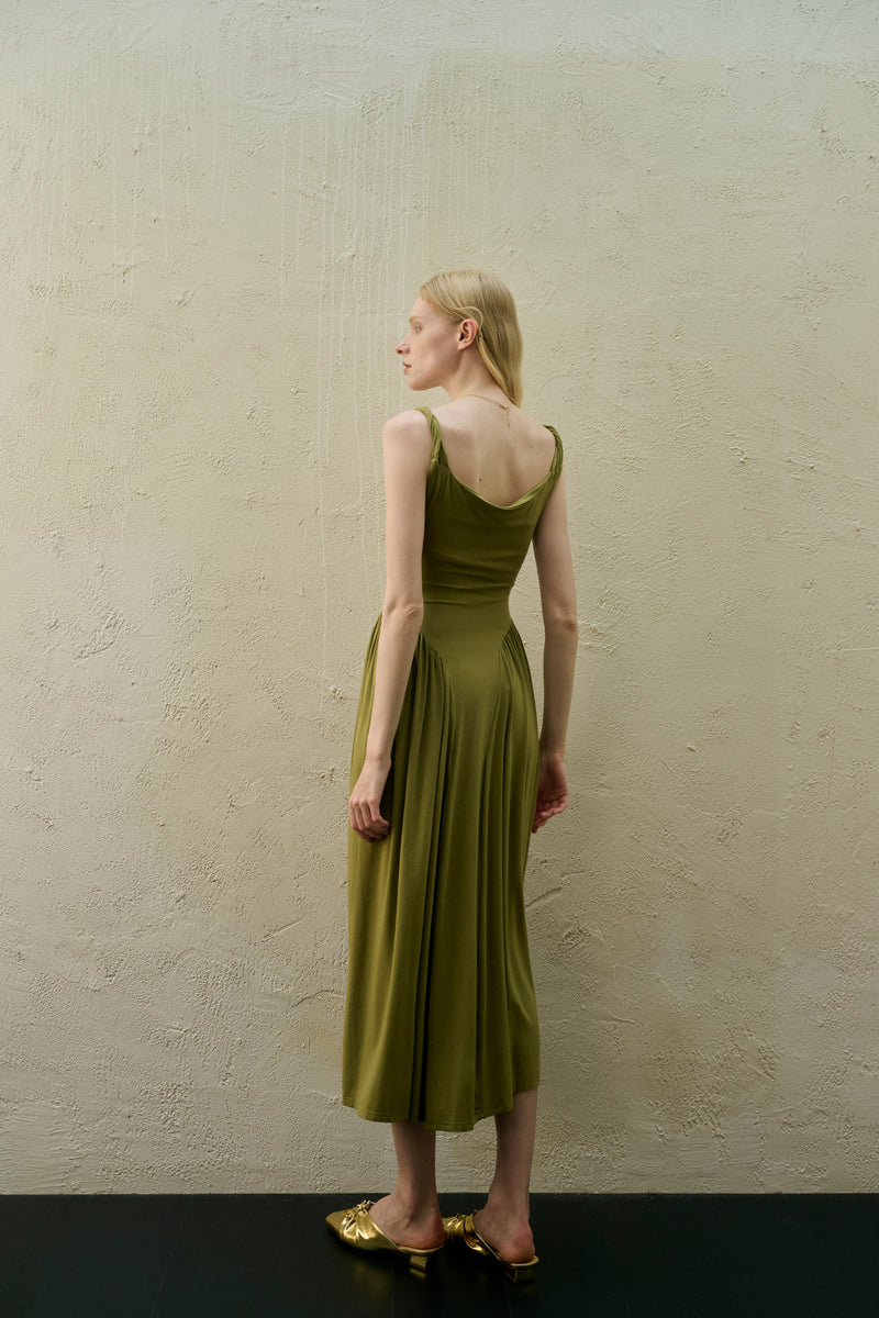 Scoop neck sleeveless dress