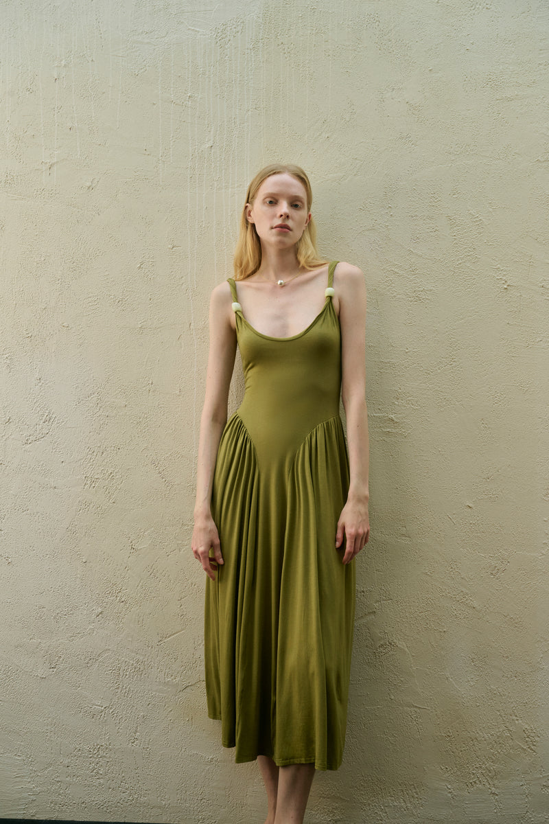 Scoop neck sleeveless dress