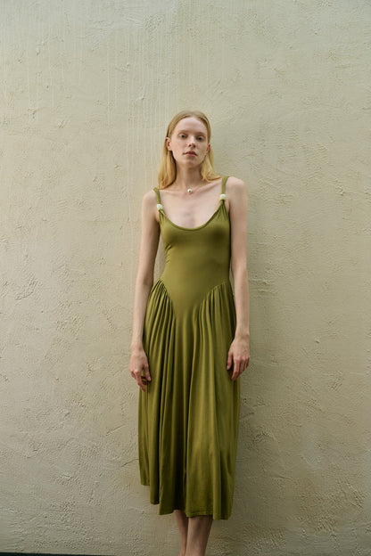 Scoop neck sleeveless dress