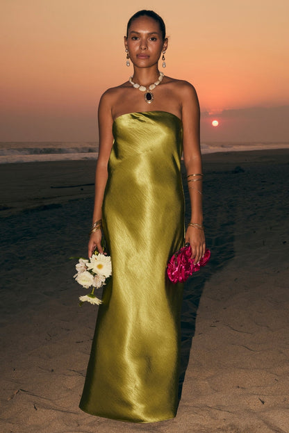 Shop The Look: Bridesmaids in Paradise