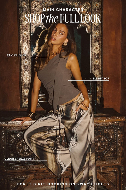 Piece with refined detailing and a flattering silhouette.