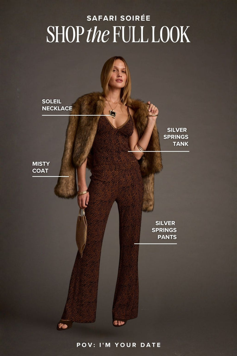 Piece with refined detailing and a flattering silhouette.