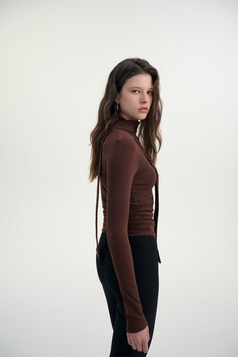 Square neck top with scarf