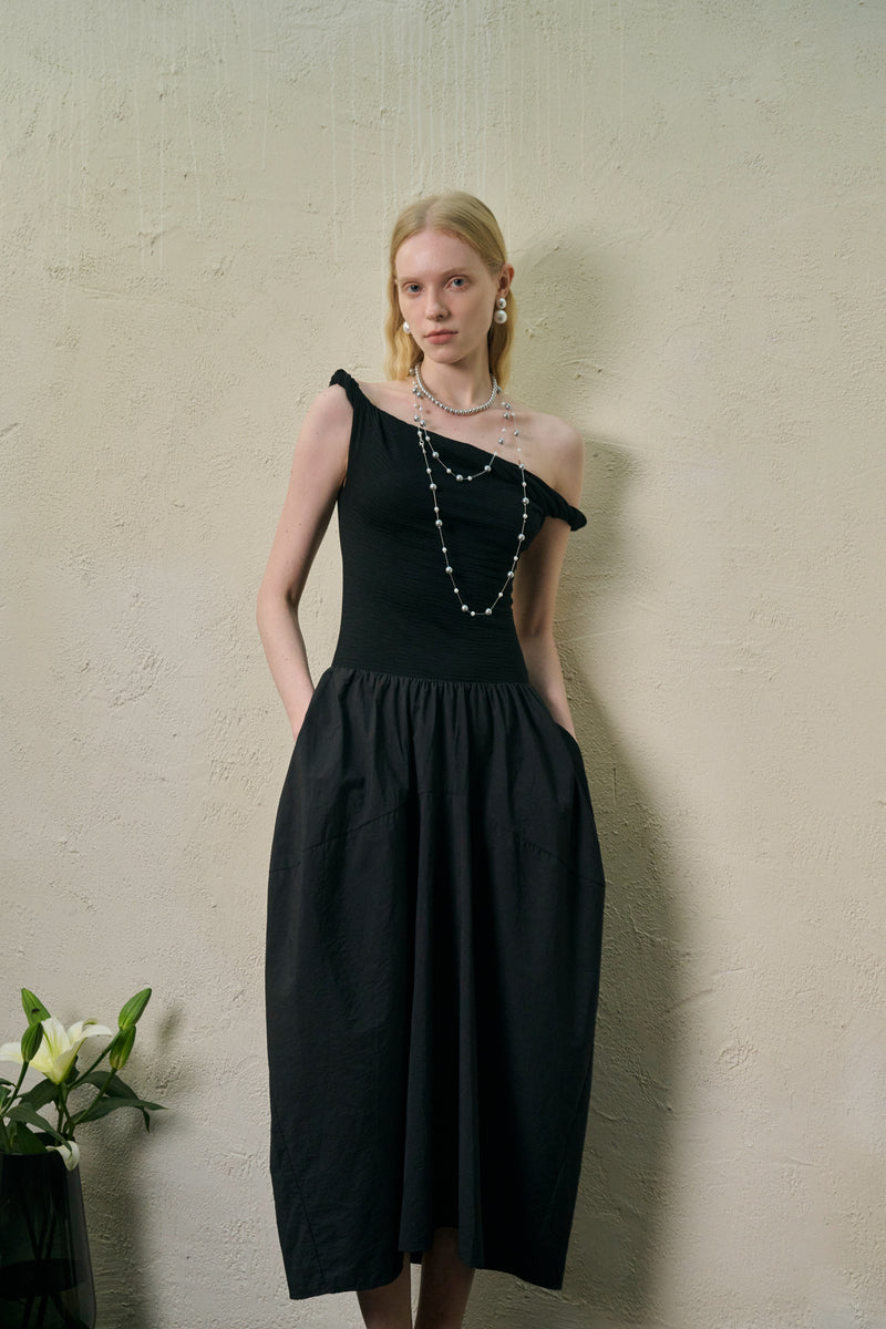 Twist strap cocoon dress